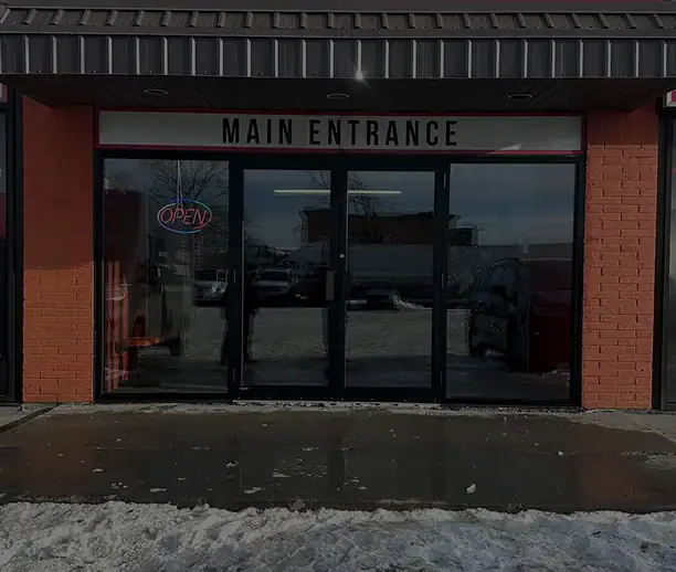 Professional aluminum storefront installation services in Calgary for businesses