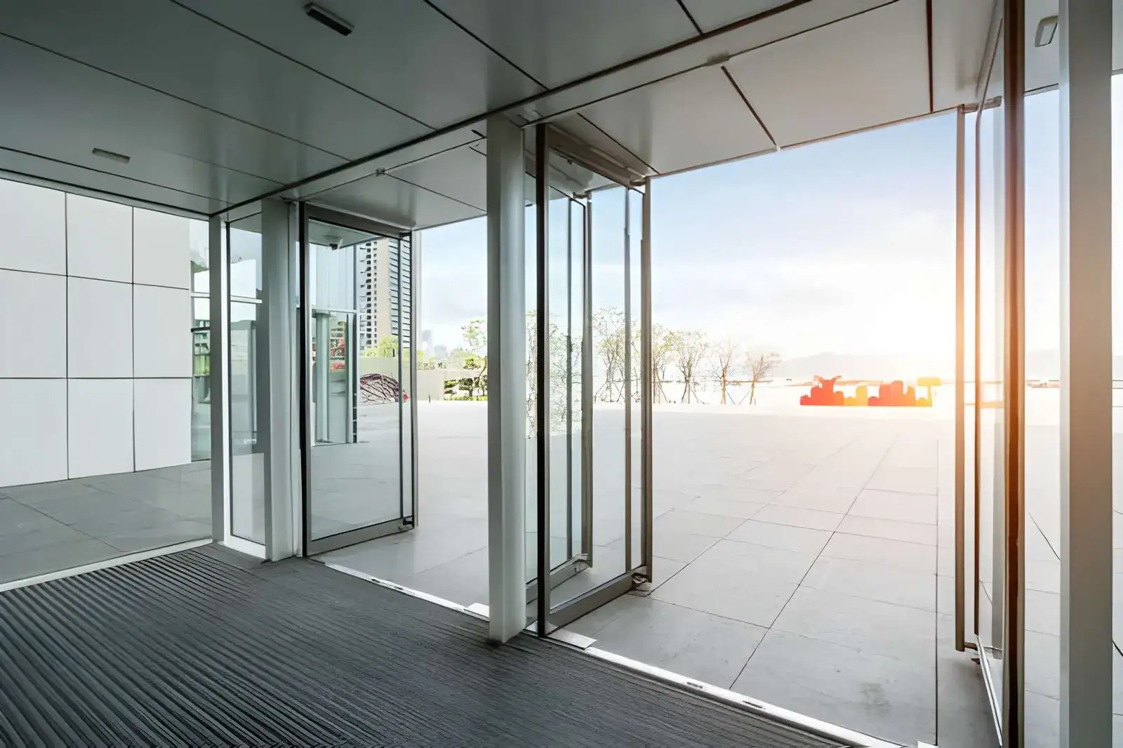 Commercial Glass Door Repair for cracked office entrance door restoration